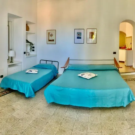 Casa Con Vista A Искья